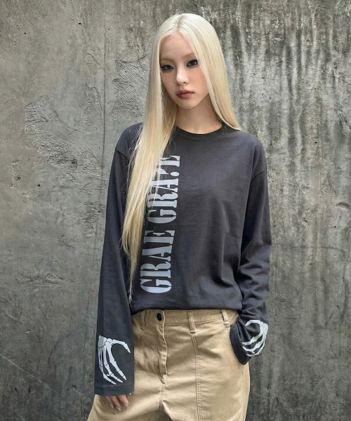 GRAVER（グレーバー）の「[ユニセックス]GRAEGRAVE ロングスリーブTシャツ_3COLOR（Tシャツ/カットソー・レディース・ブラック/ダークグレー/ホワイト・LARGE/MEDIUM）」の20枚目の写真