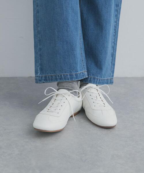 URBAN RESEARCH DOORS（アーバンリサーチドアーズ）の「ライトウェイトレースアップシューズ（その他シューズ・レディース・ブラック/ホワイト・38/36/37）」の4枚目の写真