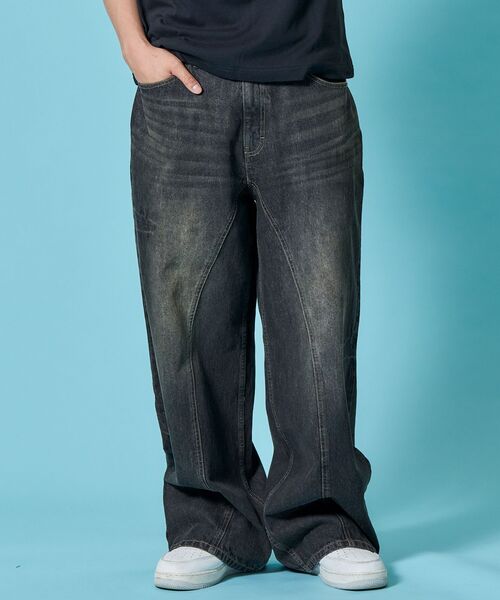 SEQUENZ(シークエンズ)の「※WEB限定 / シームデザイン / ワイドデニムパンツ / sqnz seam design applique denim(その他パンツ・メンズ・ブラック/ネイビー/ブラウン・MEDIUM/SMALL/LARGE)」の3枚目の写真