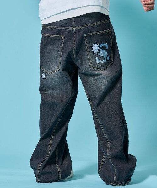 SEQUENZ(シークエンズ)の「※WEB限定 / シームデザイン / ワイドデニムパンツ / sqnz seam design applique denim(その他パンツ・メンズ・ブラック/ネイビー/ブラウン・MEDIUM/SMALL/LARGE)」の4枚目の写真