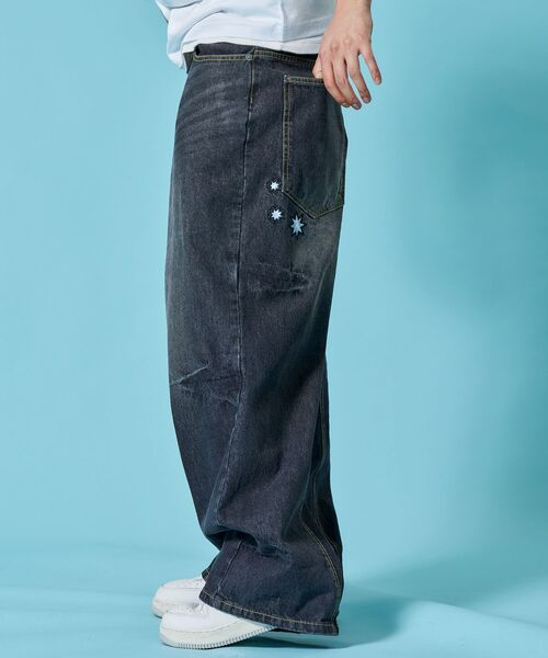 SEQUENZ(シークエンズ)の「※WEB限定 / シームデザイン / ワイドデニムパンツ / sqnz seam design applique denim(その他パンツ・メンズ・ブラック/ネイビー/ブラウン・MEDIUM/SMALL/LARGE)」の7枚目の写真