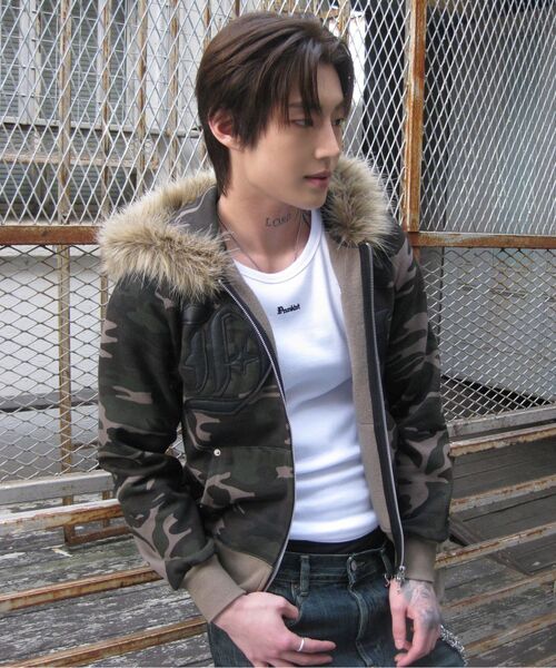 DRUNKTXT（ドランクテキスト）の「[Woman] Pleather Patch Fur Zip-Up Hoodie Camo（パーカー・レディース・その他・FREE）」の2枚目の写真