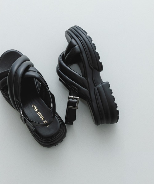 RODE SKO（ロデスコ）の「パテッドボリュームソールサンダル（サンダル・レディース・ベージュ/ブラック・36/38/37）」の8枚目の写真