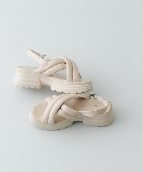 RODE SKO（ロデスコ）の「パテッドボリュームソールサンダル（サンダル・レディース・ベージュ/ブラック・36/38/37）」の20枚目の写真