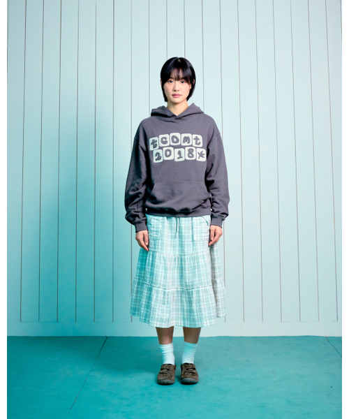 THECOLDESTMOMENT(ザコールデストモーメント)の「TCM 2018 hoodie (dark brown)(パーカー・レディース・その他・MEDIUM/LARGE)」の6枚目の写真