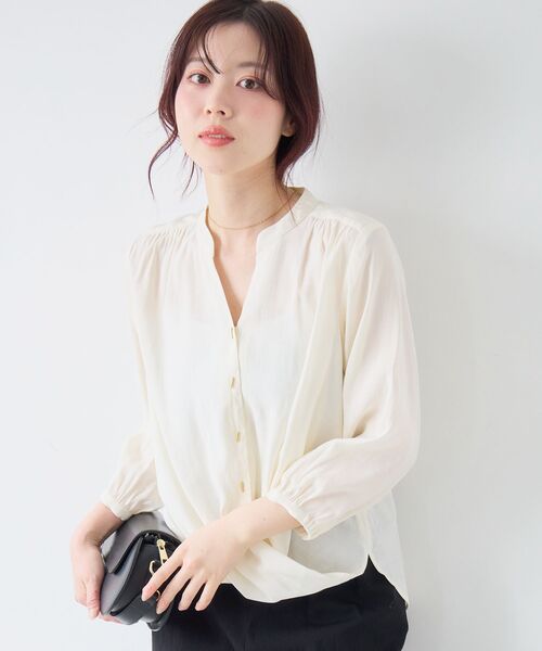 le.coeur blanc（ルクールブラン）の「バーボタンカシュクールブラウス（シャツ/ブラウス・レディース・ネイビー/オフホワイト/ライトピンク・38）」の21枚目の写真