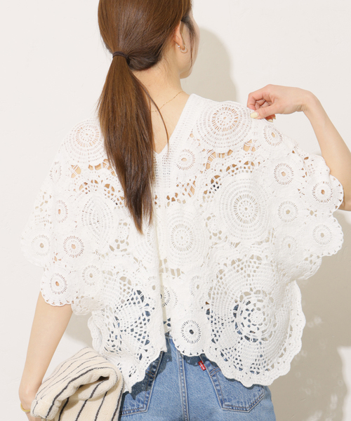 Torrazzo Donna(トラッゾドンナ)の「【TORRAZZO DONNA/トラッゾドンナ】クロシェポンチョ(ニット/セーター・レディース・ホワイト/ブラック・FREE)」の20枚目の写真