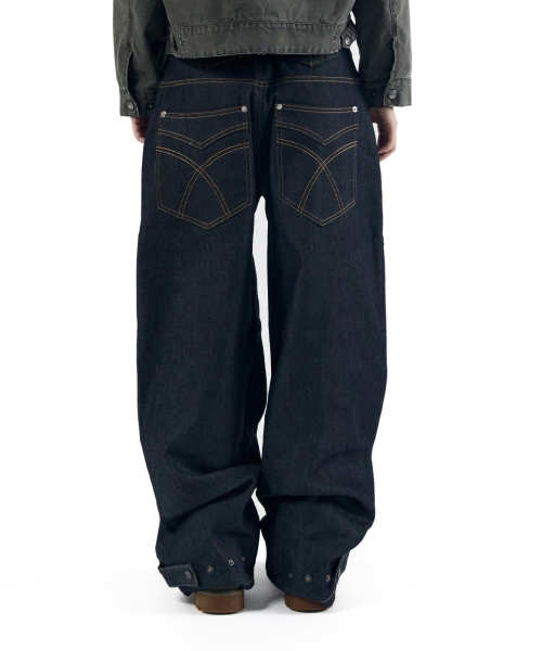 AAKAM(アーカム)の「Steve Cinch Back Denim Pants (Blue)(デニムパンツ・レディース・その他・1/2)」の1枚目の写真