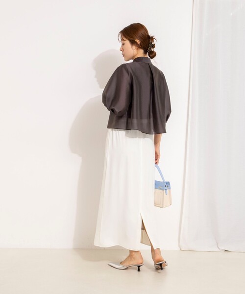 NOLLEY’S(ノーリーズ)の「シアーシルキーパール釦フリルブラウス(シャツ/ブラウス・レディース・オフホワイト/ブラウン/ネイビー・38)」の19枚目の写真