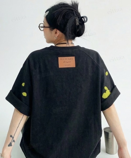 Dalfwin(ダールフィン)の「韓国ファッション RICECAKEペイント風サガラ刺繍Tシャツ(Tシャツ/カットソー・レディース・ブラック/グレー・FREE)」の5枚目の写真