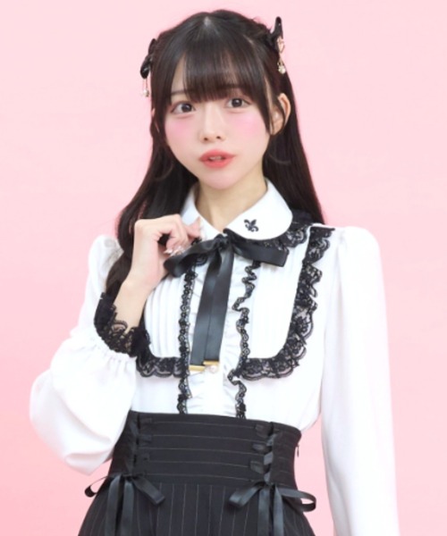 Secret Honey(シークレットハニー)の「ヨークピンタックブラウス(シャツ/ブラウス・レディース・ブラック/オフホワイト・MEDIUM)」の1枚目の写真