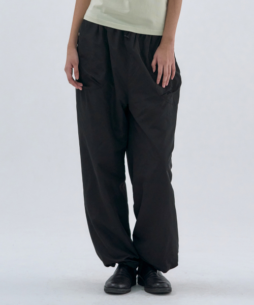 WELLBEING EXPRESS(ウェルビーイングエクスプレス)の「Banding Easy Pants Black(スウェットパンツ・レディース・その他・SMALL/MEDIUM)」の1枚目の写真