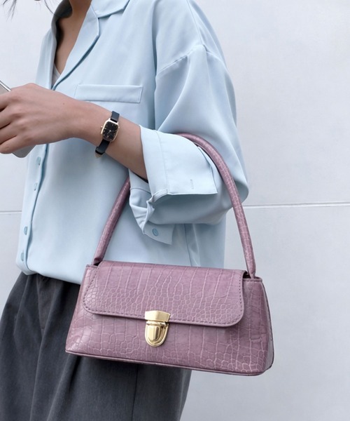 Amulet(アミュレット)の「上品で大人っぽいコンパクトさが目を引く クロコ調ミニショルダーバッグ(ショルダーバッグ・レディース・パープル/ホワイト/ブラウン/ブラック・FREE)」の7枚目の写真