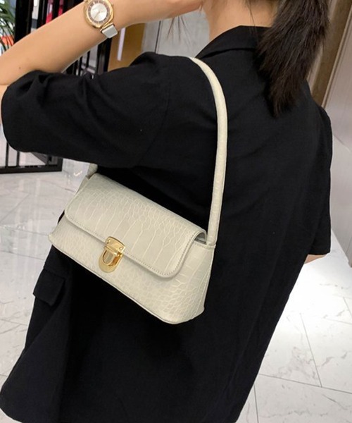 Amulet(アミュレット)の「上品で大人っぽいコンパクトさが目を引く クロコ調ミニショルダーバッグ(ショルダーバッグ・レディース・パープル/ホワイト/ブラウン/ブラック・FREE)」の11枚目の写真