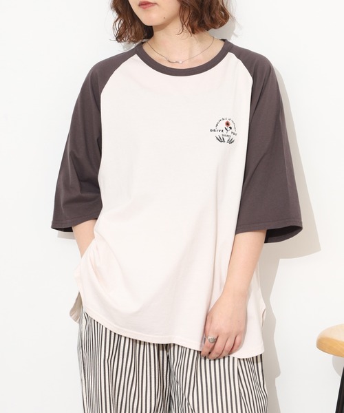 Emago（イマゴ）の「EMAGO ﾛｺﾞ刺繍ﾗｸﾞﾗﾝT 半端袖（Tシャツ/カットソー・レディース・ネイビー/チャコールグレー/アイボリー・FREE）」の7枚目の写真