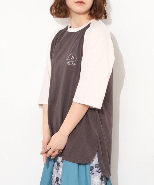 Emago（イマゴ）の「EMAGO ﾛｺﾞ刺繍ﾗｸﾞﾗﾝT 半端袖（Tシャツ/カットソー・レディース・ネイビー/チャコールグレー/アイボリー・FREE）」の15枚目の写真