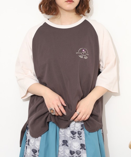 Emago（イマゴ）の「EMAGO ﾛｺﾞ刺繍ﾗｸﾞﾗﾝT 半端袖（Tシャツ/カットソー・レディース・ネイビー/チャコールグレー/アイボリー・FREE）」の12枚目の写真
