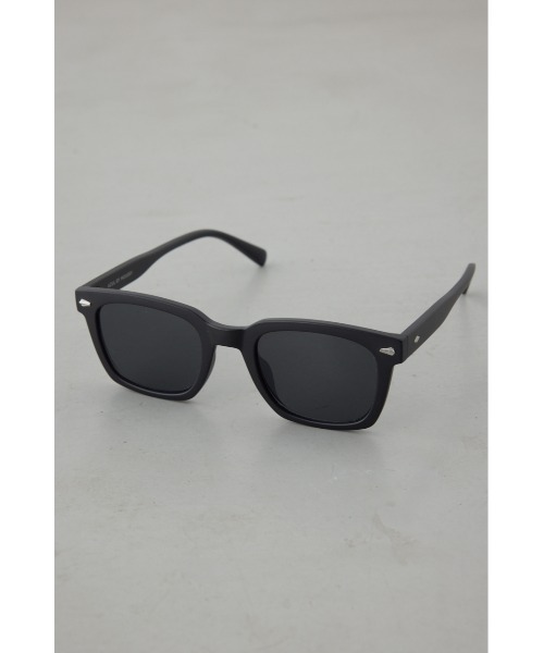 AZUL by moussy（アズールバイマウジー）の「ソリッドフレームサングラス（サングラス・メンズ・ブラウン/ブラック・FREE）」の5枚目の写真