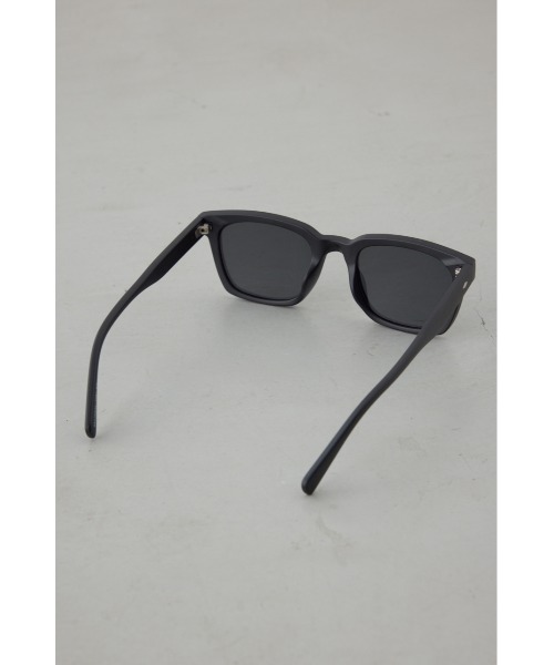 AZUL by moussy（アズールバイマウジー）の「ソリッドフレームサングラス（サングラス・メンズ・ブラウン/ブラック・FREE）」の7枚目の写真