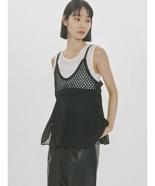MIDIUMISOLID(ミディウミソリッド)の「MIDIUMISOLID for Ladies メッシュニットプリーツキャミソール(ベスト・レディース・ブラック/アイボリー・FREE)」の7枚目の写真