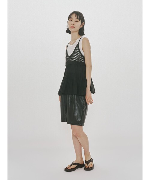 MIDIUMISOLID(ミディウミソリッド)の「MIDIUMISOLID for Ladies メッシュニットプリーツキャミソール(ベスト・レディース・ブラック/アイボリー・FREE)」の11枚目の写真