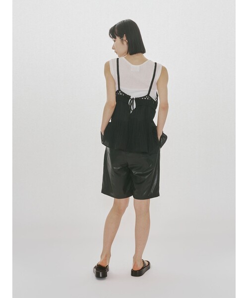 MIDIUMISOLID(ミディウミソリッド)の「MIDIUMISOLID for Ladies メッシュニットプリーツキャミソール(ベスト・レディース・ブラック/アイボリー・FREE)」の13枚目の写真