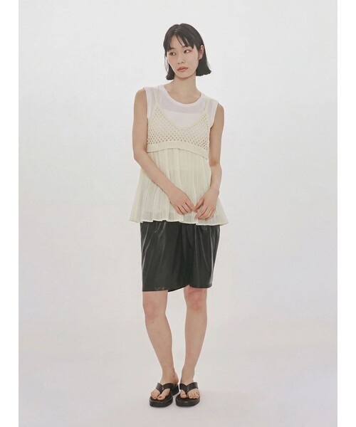 MIDIUMISOLID(ミディウミソリッド)の「MIDIUMISOLID for Ladies メッシュニットプリーツキャミソール(ベスト・レディース・ブラック/アイボリー・FREE)」の20枚目の写真
