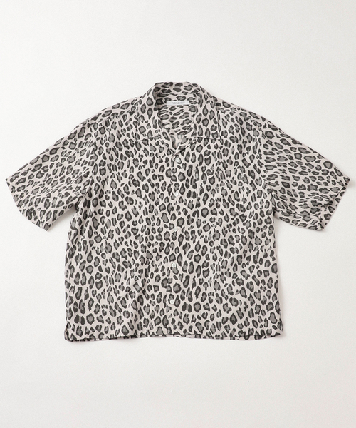 JOURNAL STANDARD(ジャーナルスタンダード)の「レーヨン レオパード 半袖 シャツ(シャツ/ブラウス・メンズ・ベージュ/ホワイト・MEDIUM/LARGE)」の2枚目の写真