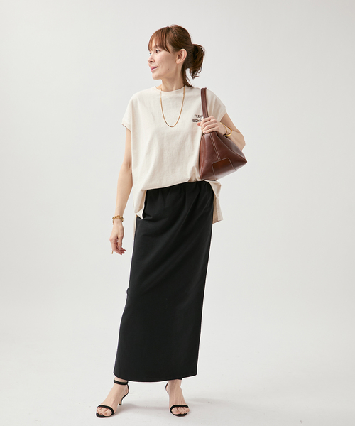 VERMEIL par iena(ヴェルメイユパーイエナ)の「upper hights アッパーハイツ BIG ノースリーブTシャツ 262CW0102(Tシャツ/カットソー・レディース・ブラウン/ブラック系その他/アイボリー・X-SMALL)」の9枚目の写真