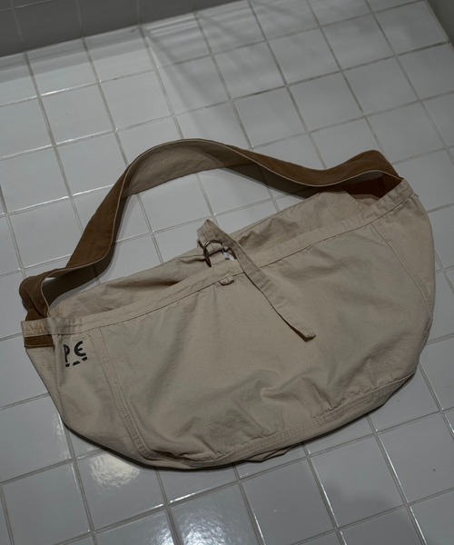 BILLY'S ENT（ビリーズエンター）の「Packers Equipment NEWSPAPER BAG　PE-302-002（ショルダーバッグ・メンズ・ベージュ・FREE）」の8枚目の写真