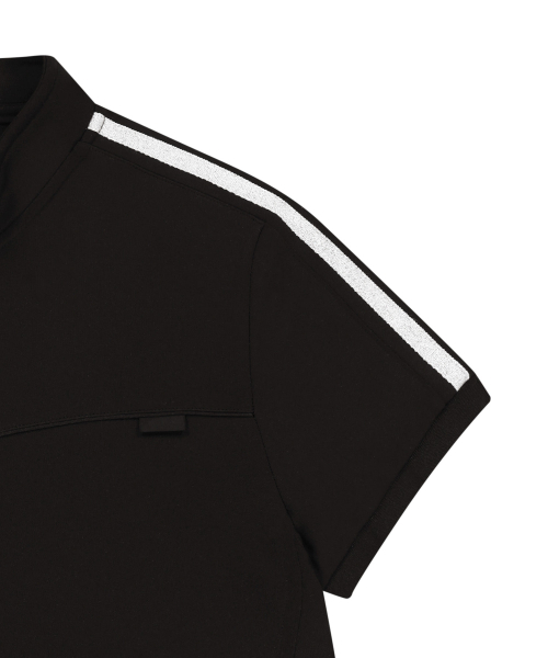 OJOS(オホス)の「Metallic Tape Track Zip-Up / Black(ナイロンジャケット・レディース・その他・1/2/3)」の5枚目の写真