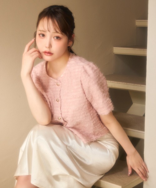 miune(ミューヌ)の「フェザージャケット(カーディガン/ボレロ・レディース・アイボリー/ピンク・FREE)」の4枚目の写真