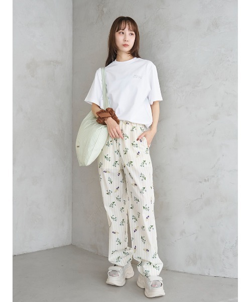 emmi(エミ)の「【emmi×NYBG】ストライプリラックスパンツ【セットアップ対応】(その他パンツ・レディース・イエロー/ブルー・0/1)」の8枚目の写真