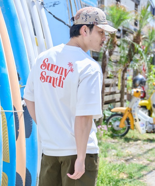 Sunny Smith(サニースミス)の「ウルトラヘビーオンス刺繍ロゴTシャツ(Tシャツ/カットソー・メンズ・アッシュグレー/オフホワイト/チャコール・LARGE/MEDIUM/SMALL)」の6枚目の写真