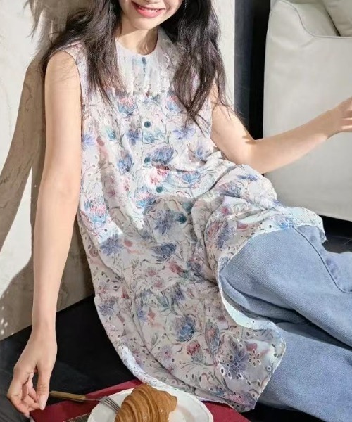 AMAJI(アマジ)の「フラワープリント レース切替 ノースリーブ ミモレ丈ワンピース(ワンピース・レディース・マルチ・SMALL/MEDIUM/LARGE/X-LARGE)」の3枚目の写真
