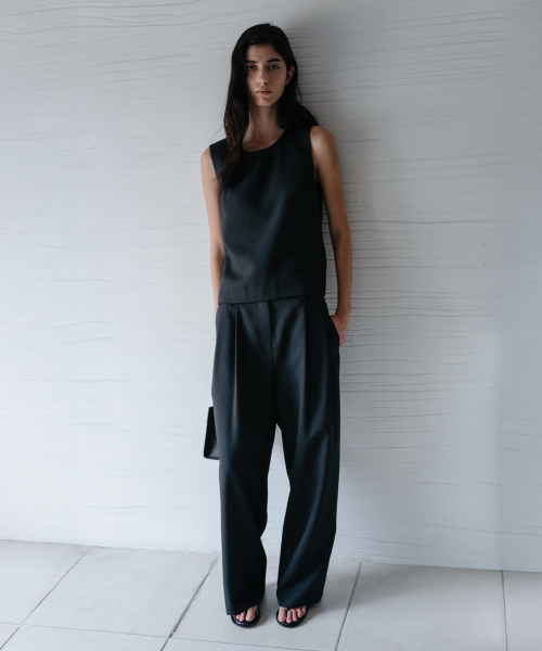 BLANKROOM HER(ブランクルームウーマン)の「スウェイツーピンタックパンツ_BLACK(その他パンツ・レディース・その他・0/1/2)」の2枚目の写真