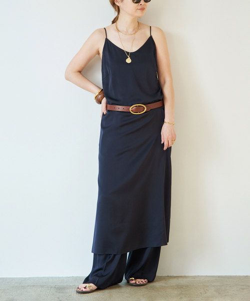Deuxieme Classe（ドゥーズィエムクラス）の「attentive dress