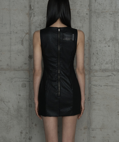 ETRE AU SOMMET(エトレオソメ)の「Corset Panel Leather One-Piece (Black)(ワンピース・レディース・ブラック・MEDIUM/SMALL)」の3枚目の写真