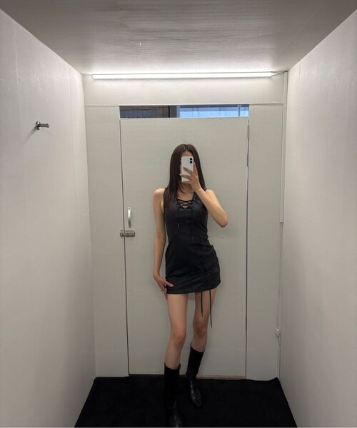ETRE AU SOMMET(エトレオソメ)の「Corset Panel Leather One-Piece (Black)(ワンピース・レディース・ブラック・MEDIUM/SMALL)」の11枚目の写真
