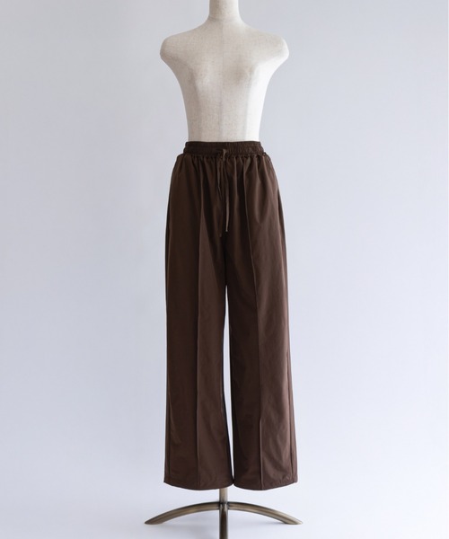EN NEUME(エンノイム)の「Water-Repellent Pintuck Wide Pants(その他パンツ・レディース・アイボリー/ブラック/ブラウン・FREE)」の15枚目の写真