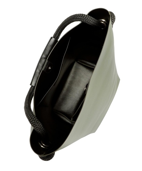 ZUCCa(ズッカ)の「BICOLOR YACHT ROPE BAG / バッグ(ショルダーバッグ・レディース・カーキ・FREE)」の4枚目の写真