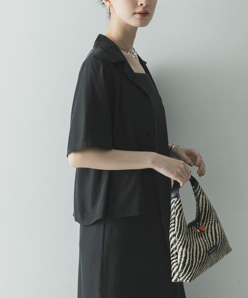 URBAN RESEARCH(アーバンリサーチ)の「『接触冷感』キュプラショートシャツ(シャツ/ブラウス・レディース・ブラック/ブラウン・FREE)」の19枚目の写真