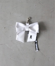 Natasha Zinko（ナターシャジンコ）の「NATASHA ZINKO Bow bag charm（キーホルダー）」