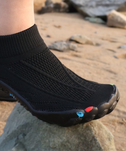 TeddyShop(テディショップ)の「【軽量/水陸両用/排水・防水/速乾/滑りにくい/男女兼用】 ローカットマリンシューズ レディース メンズ(その他シューズ・レディース・ブラック/ホワイト・22.5cm/26.0cm/25.0cm/24.0cm/23.0cm/26.5cm/25.5cm/24.5cm/23.5cm)」の9枚目の写真