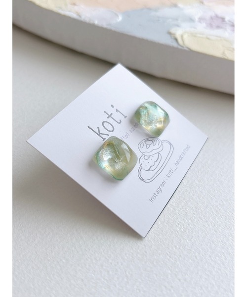 tone(トーン)の「【koti】Valo aurora square ピアス(MA)(ピアス(両耳用)・レディース・ホワイト系3/グリーン系1/ホワイト系1/ホワイト系2/ブルー系1/ブルー系2・FREE)」の8枚目の写真