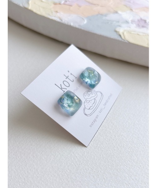 tone(トーン)の「【koti】Valo aurora square ピアス(MA)(ピアス(両耳用)・レディース・ホワイト系3/グリーン系1/ホワイト系1/ホワイト系2/ブルー系1/ブルー系2・FREE)」の9枚目の写真