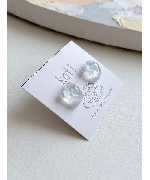 tone(トーン)の「【koti】Valo aurora square ピアス(MA)(ピアス(両耳用)・レディース・ホワイト系3/グリーン系1/ホワイト系1/ホワイト系2/ブルー系1/ブルー系2・FREE)」の11枚目の写真