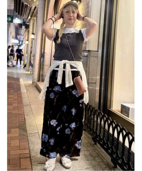 Te chichi(テチチ)の「【接触冷感】前後2WAYヘンリーネックスクエアタンク(タンクトップ・レディース・ボルドー/ブラック/オフホワイト/チャコールグレー・F)」の17枚目の写真