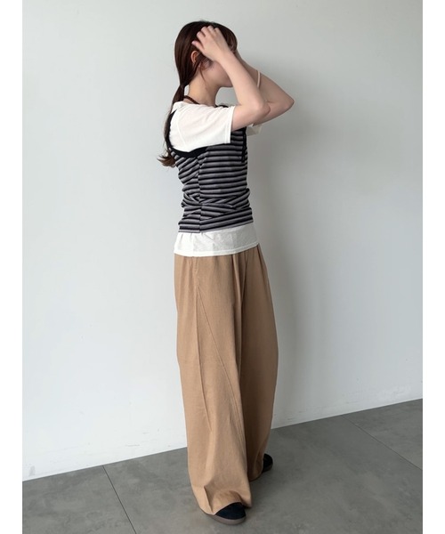Te chichi(テチチ)の「【接触冷感】前後2WAYヘンリーネックスクエアタンク(タンクトップ・レディース・ボルドー/ブラック/オフホワイト/チャコールグレー・F)」の14枚目の写真