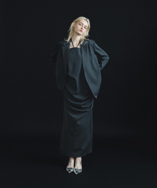 et.UNiVER(エトユニベール)の「Minimal drape set up(ドレス・レディース・ブルー/ブラウン/ブラック・MEDIUM/SMALL/LARGE)」の3枚目の写真